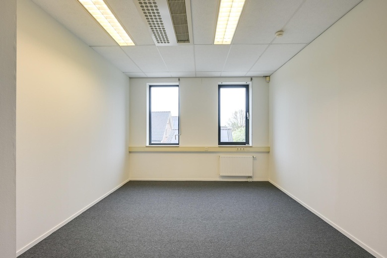 KantoorruimteaanHet Spoor 94<br/> inHouten KantoorruimteaanHet Spoor 94<br/> inHouten