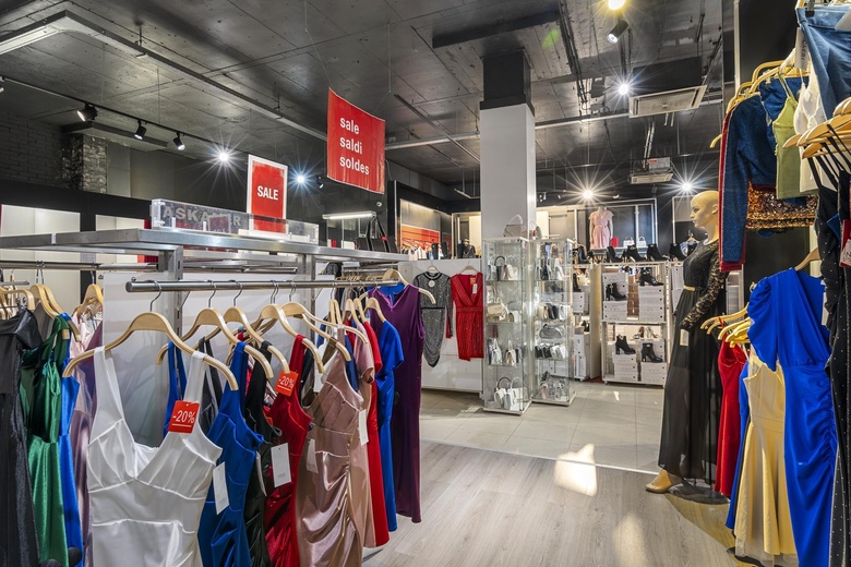 WinkelruimteaanRijnstraat 48<br/> inArnhem WinkelruimteaanRijnstraat 48<br/> inArnhem