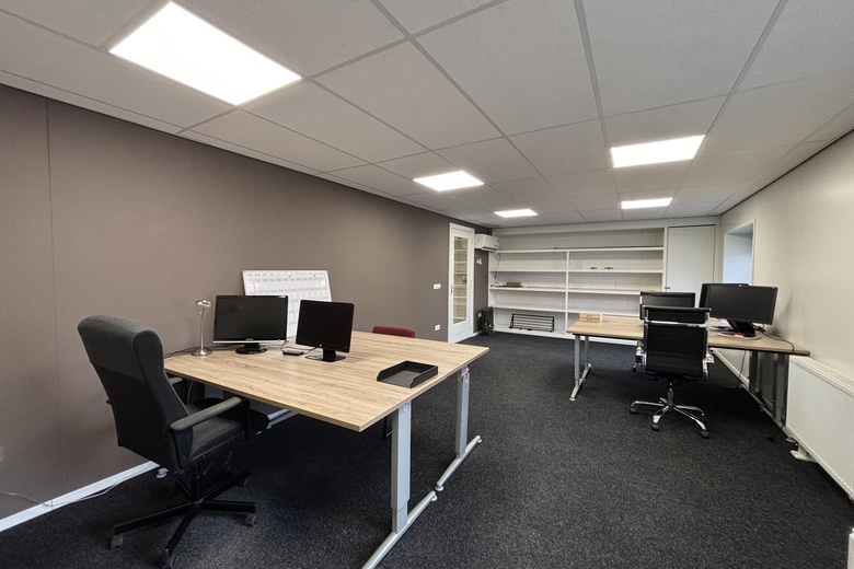 BedrijfsruimteaanSatellietbaan 4 M<br/> inHillegom