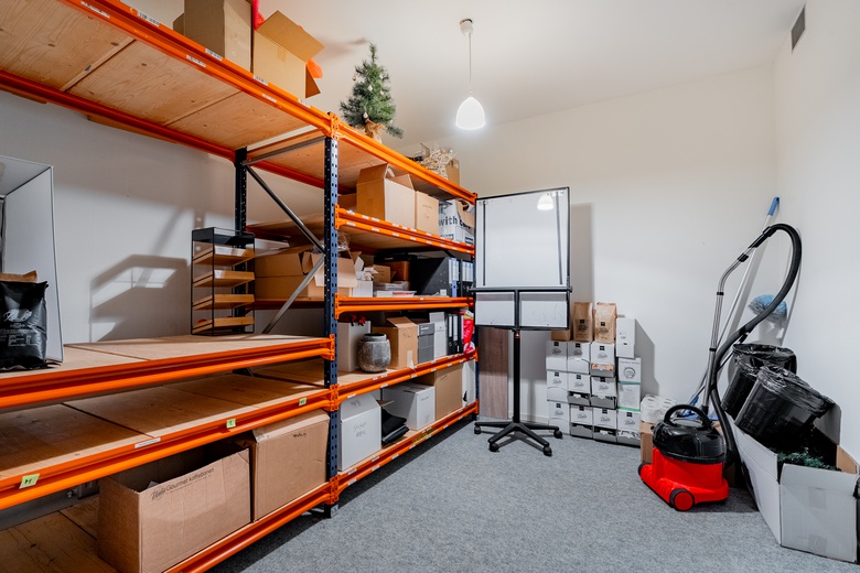 KantoorruimteaanZwingel 4<br/> inHardenberg KantoorruimteaanZwingel 4<br/> inHardenberg