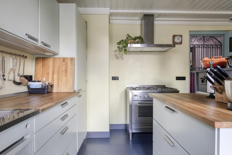 BedrijfsruimteaanSteenbergsestraat 45<br/> inBergen op Zoom