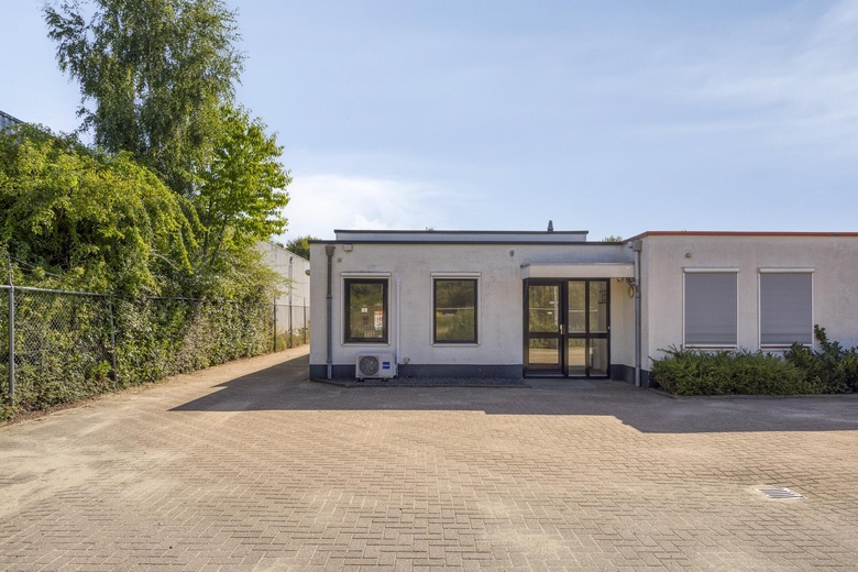 BedrijfsruimteaanLage Weide 25<br/> inWarnsveld BedrijfsruimteaanLage Weide 25<br/> inWarnsveld