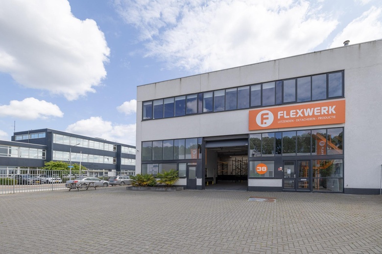 BedrijfsruimteaanFlevolaan 38<br/> inWeesp BedrijfsruimteaanFlevolaan 38<br/> inWeesp