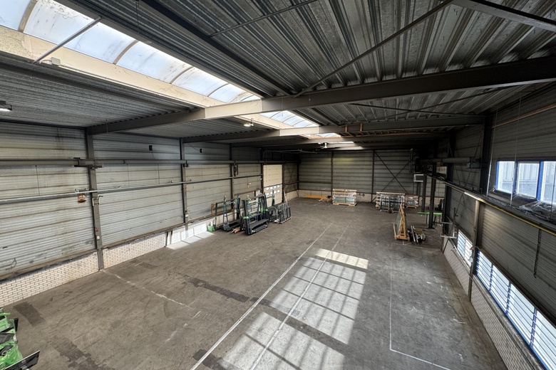 BedrijfsruimteaanSluispolderweg 71<br/> inZaandam