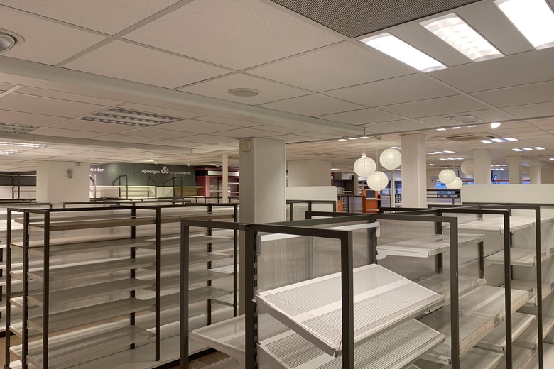 WinkelruimteaanRaadhuisplein 25 - 27<br/> inRozenburg