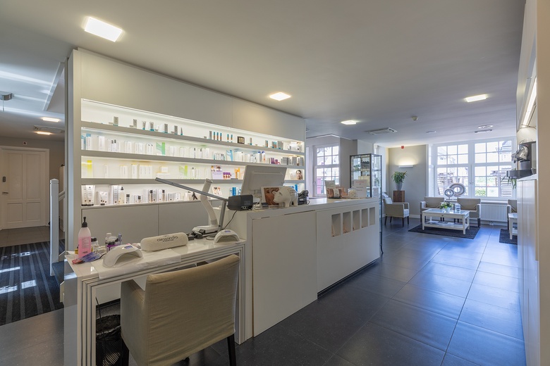 KantoorruimteaanZwaardklamp 9<br/> inHuizen KantoorruimteaanZwaardklamp 9<br/> inHuizen