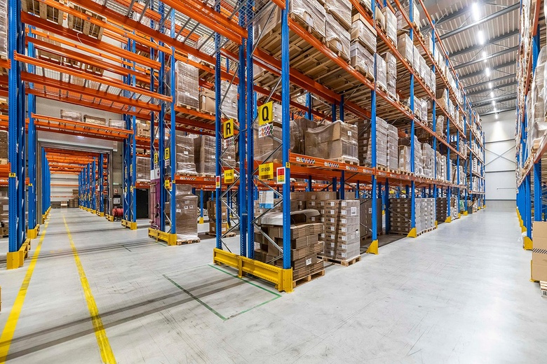 BedrijfsruimteaanHooglandseweg 6<br/> inVuren BedrijfsruimteaanHooglandseweg 6<br/> inVuren