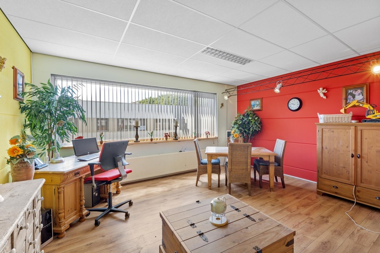 BedrijfsruimteaanNeon 25 p<br/> inOud-Gastel