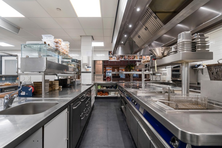 HorecaaanStationsplein | Stationsstraat - Antje 0 ong<br/> inWeert