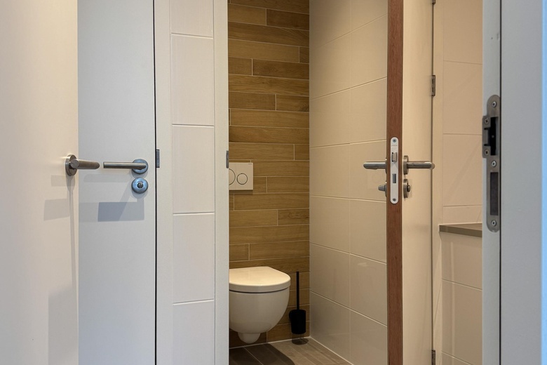 BedrijfsruimteaanNijverheidslaan 10 L<br/> inWeesp BedrijfsruimteaanNijverheidslaan 10 L<br/> inWeesp