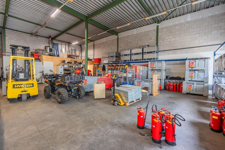 BedrijfsruimteaanWilgenkade 11<br/> inHouten