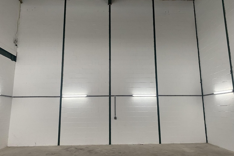 BedrijfsruimteaanMaarssenbroeksedijk 51 A<br/> inUtrecht