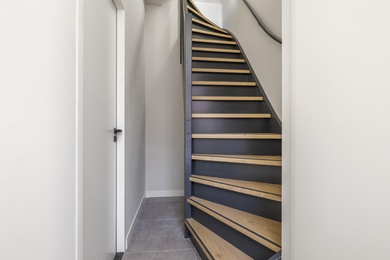 Bekijk foto 2 van Nijverheidslaan 6 H