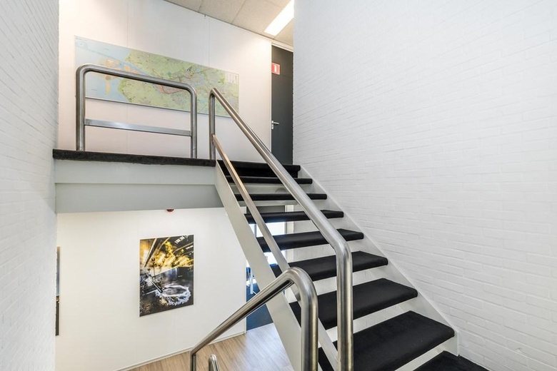 KantoorruimteaanMozartlaan 3<br/> inMaassluis KantoorruimteaanMozartlaan 3<br/> inMaassluis
