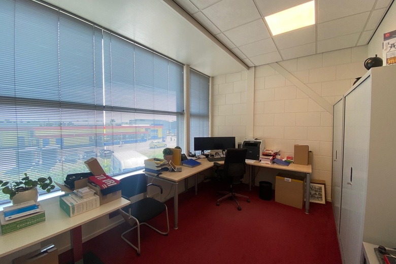 KantoorruimteaanNieuwe Daarlerveenseweg 3 a<br/> inVriezenveen KantoorruimteaanNieuwe Daarlerveenseweg 3 a<br/> inVriezenveen