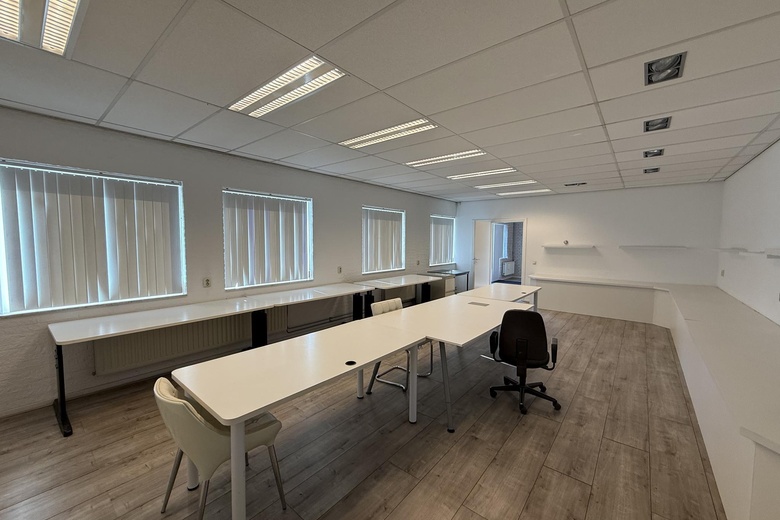 KantoorruimteaanVenbroekstraat 7<br/> inNieuwkuijk KantoorruimteaanVenbroekstraat 7<br/> inNieuwkuijk