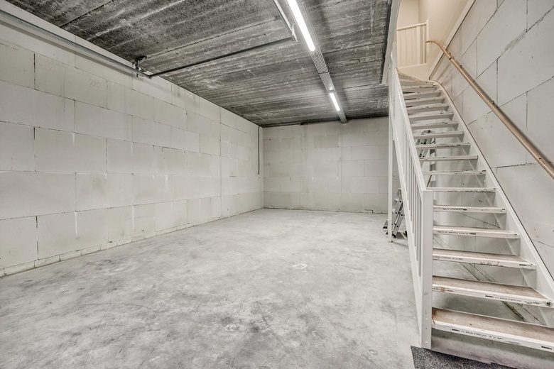 BedrijfsruimteaanIndustrieweg 12 C<br/> inZoeterwoude