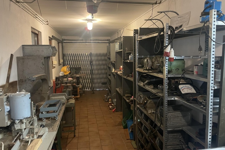 BedrijfsruimteaanIndustrieweg 2 A<br/> inNieuwegein