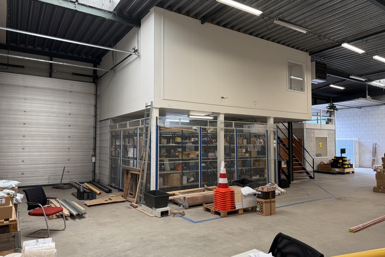 BedrijfsruimteaanZeemanstraat 71 - 73<br/> inBarendrecht BedrijfsruimteaanZeemanstraat 71 - 73<br/> inBarendrecht