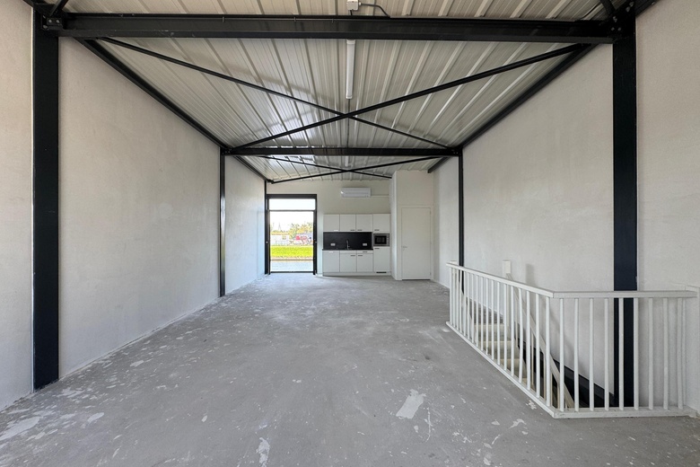 BedrijfsruimteaanRieteweg 64<br/> inZwolle BedrijfsruimteaanRieteweg 64<br/> inZwolle