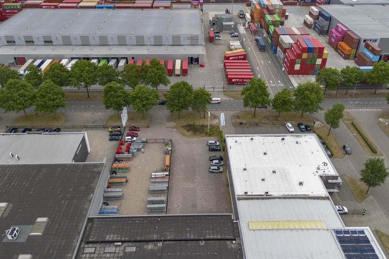 BedrijfsruimteaanJules Verneweg 96 a<br/> inTilburg BedrijfsruimteaanJules Verneweg 96 a<br/> inTilburg