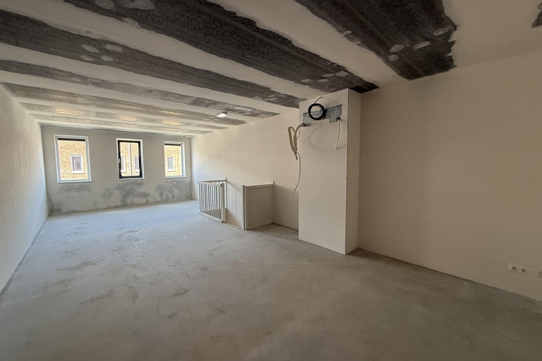 BedrijfsruimteaanNijverheidslaan 8 L<br/> inWeesp BedrijfsruimteaanNijverheidslaan 8 L<br/> inWeesp