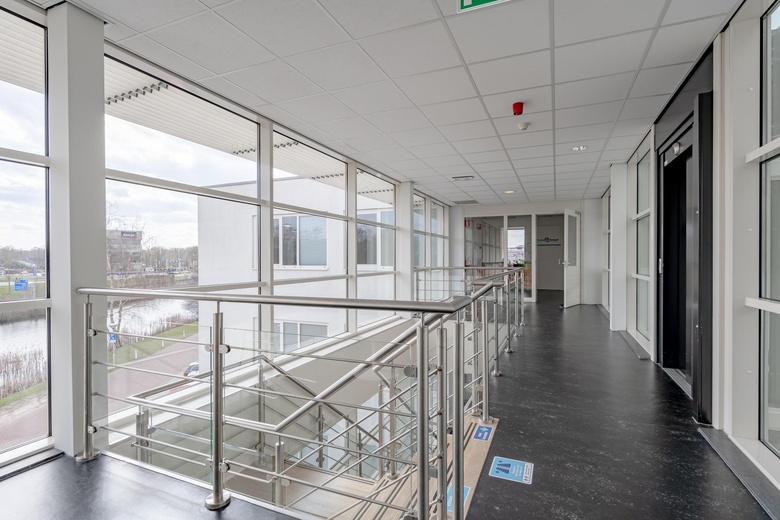 KantoorruimteaanDe Schans 9A<br/> inHardenberg KantoorruimteaanDe Schans 9A<br/> inHardenberg