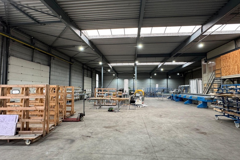 BedrijfsruimteaanDe Beverspijken 15 B<br/> inDen Bosch BedrijfsruimteaanDe Beverspijken 15 B<br/> inDen Bosch