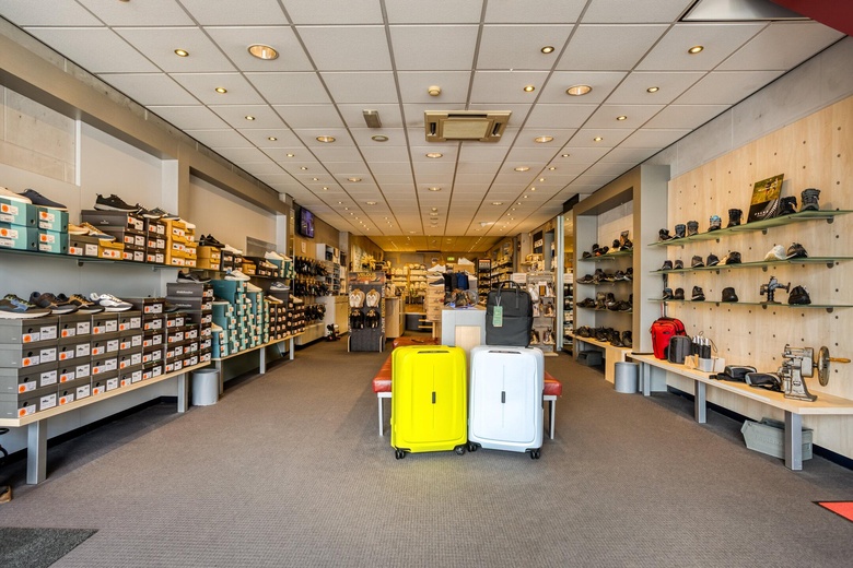 WinkelruimteaanJulianaweg 86<br/> inVolendam WinkelruimteaanJulianaweg 86<br/> inVolendam