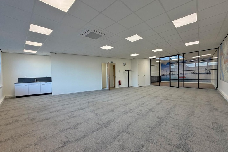 KantoorruimteaanVan Coulsterweg 1 d<br/> inAlblasserdam