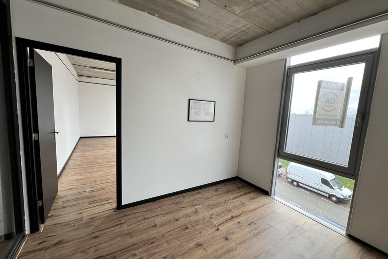 BedrijfsruimteaanTijnmuiden 85<br/> inAmsterdam