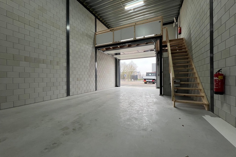 BedrijfsruimteaanMatena 1 B<br/> inPapendrecht BedrijfsruimteaanMatena 1 B<br/> inPapendrecht