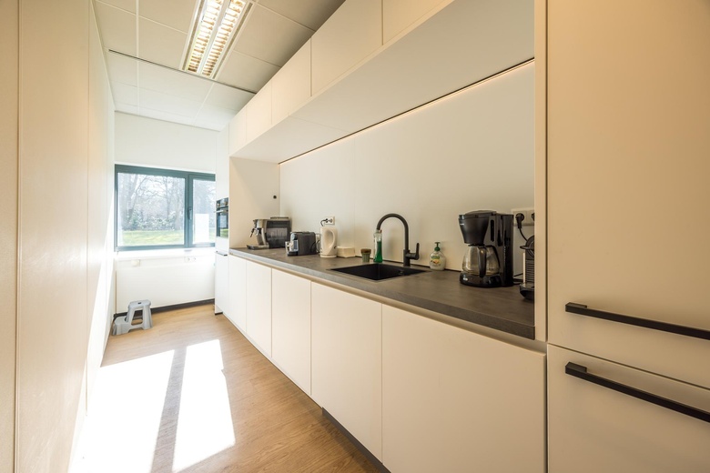 KantoorruimteaanSparrenheuvel 10 - 16<br/> inZeist