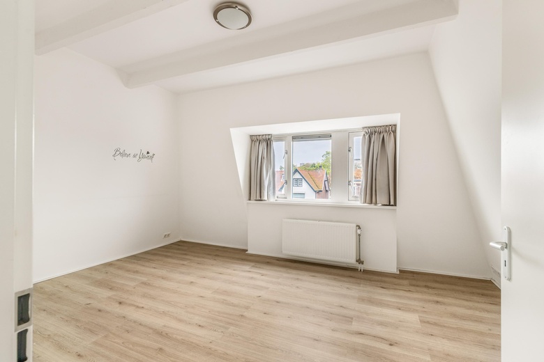 WinkelruimteaanZeestraat 44<br/> inBeverwijk WinkelruimteaanZeestraat 44<br/> inBeverwijk