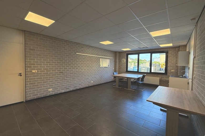 BedrijfsruimteaanFriezenweg 18 A<br/> inOss