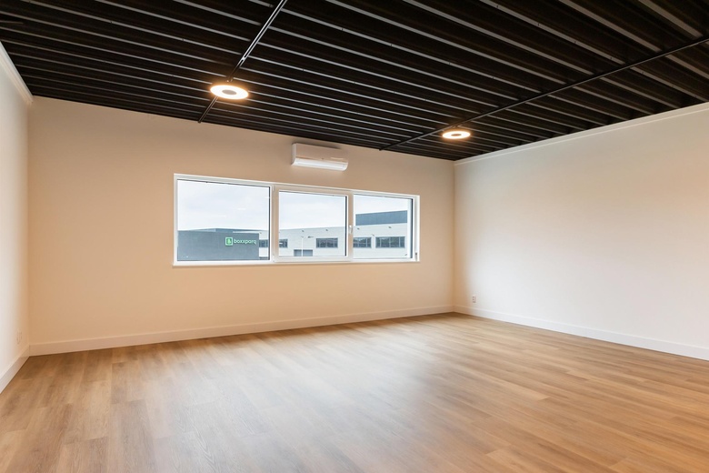 BedrijfsruimteaanTitaniumweg 20<br/> inAlphen aan den Rijn BedrijfsruimteaanTitaniumweg 20<br/> inAlphen aan den Rijn