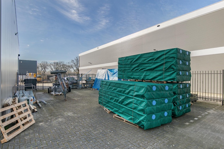 BedrijfsruimteaanBroeklandstraat 24 24A<br/> inElburg BedrijfsruimteaanBroeklandstraat 24 24A<br/> inElburg