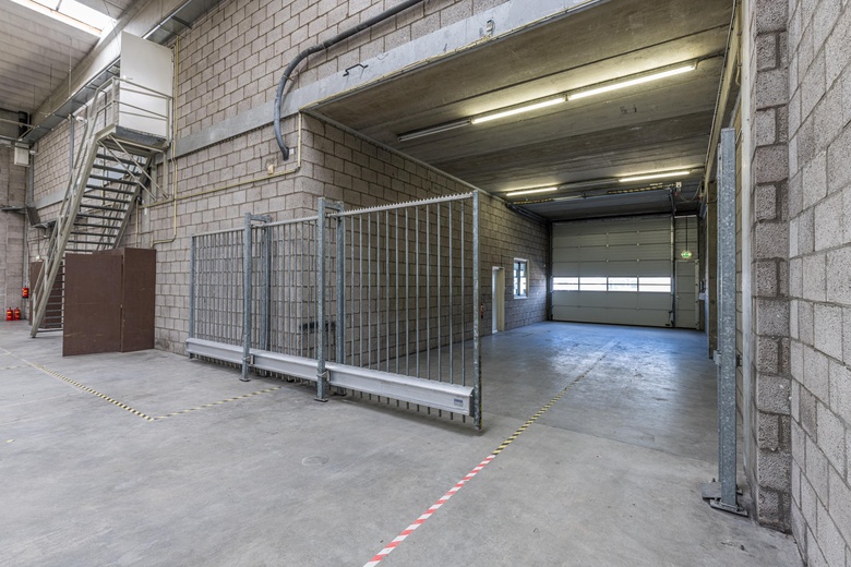 BedrijfsruimteaanZonnebaan 25 - 27<br/> inUtrecht