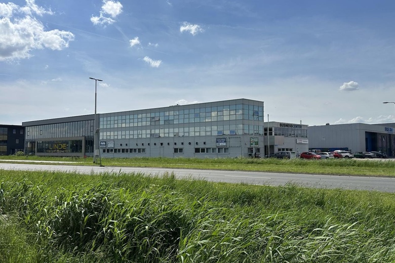 BedrijfsruimteaanLeeuwenhoekstraat 1<br/> inBerkel-Enschot BedrijfsruimteaanLeeuwenhoekstraat 1<br/> inBerkel-Enschot