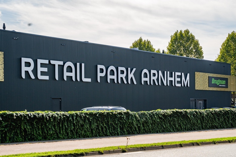 WinkelruimteaanVenlosingel 21<br/> inArnhem WinkelruimteaanVenlosingel 21<br/> inArnhem