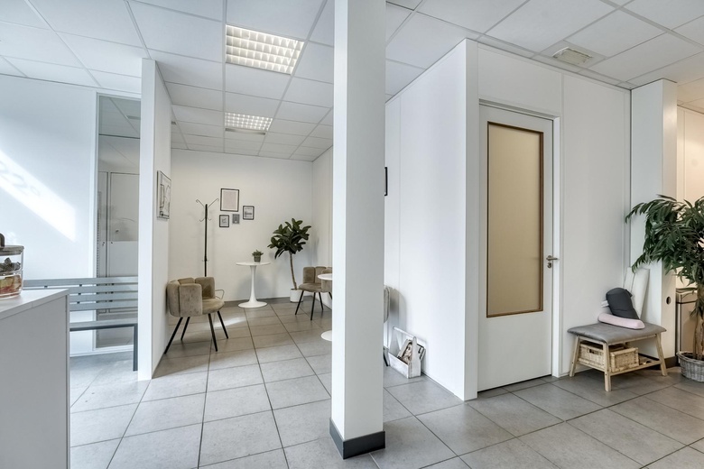 WinkelruimteaanDorpsstraat 22 A<br/> inZoeterwoude WinkelruimteaanDorpsstraat 22 A<br/> inZoeterwoude