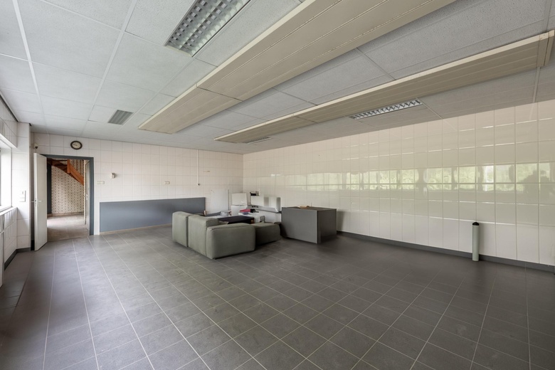 BedrijfsruimteaanIndustrieweg 100<br/> inSwifterbant