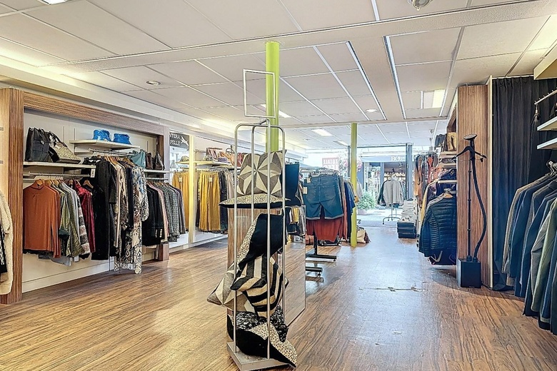 WinkelruimteaanMeerminnestraat 5<br/> inSluis WinkelruimteaanMeerminnestraat 5<br/> inSluis