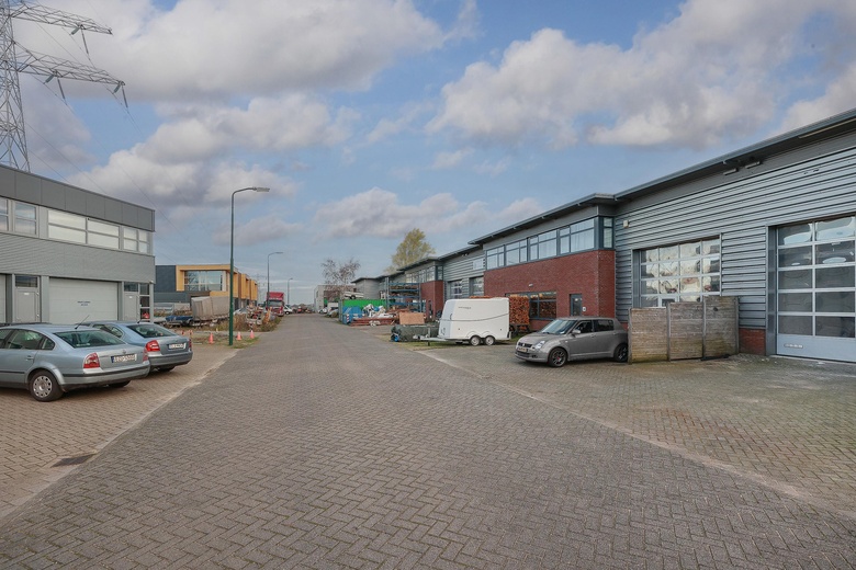 BedrijfsruimteaanAngstelpark 303<br/> inNieuwersluis