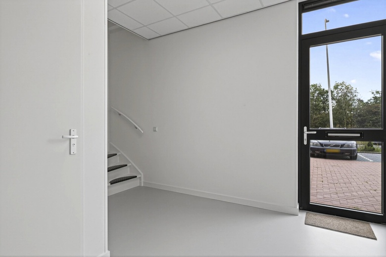 BedrijfsruimteaanRontgenweg 18 J<br/> inAlphen aan den Rijn BedrijfsruimteaanRontgenweg 18 J<br/> inAlphen aan den Rijn