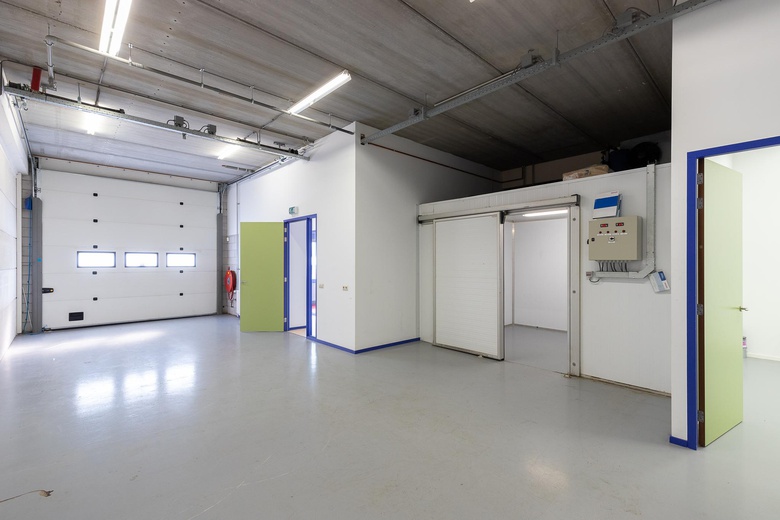BedrijfsruimteaanMeer en Duin 216<br/> inLisse BedrijfsruimteaanMeer en Duin 216<br/> inLisse