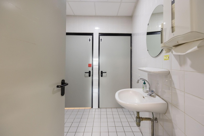 KantoorruimteaanZuidplaspolderweg 4<br/> inMoordrecht KantoorruimteaanZuidplaspolderweg 4<br/> inMoordrecht