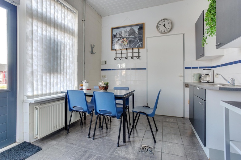 BedrijfsruimteaanHavenstraat 6<br/> inPeize BedrijfsruimteaanHavenstraat 6<br/> inPeize