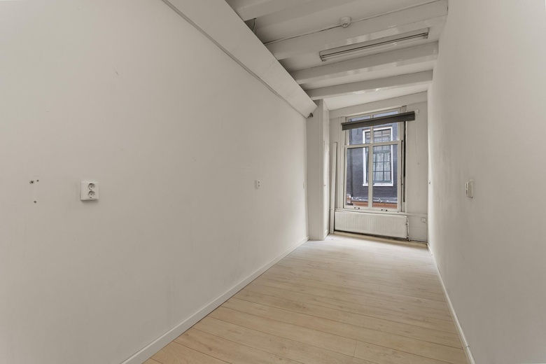 WinkelruimteaanWarmoesstraat 89<br/> inAmsterdam