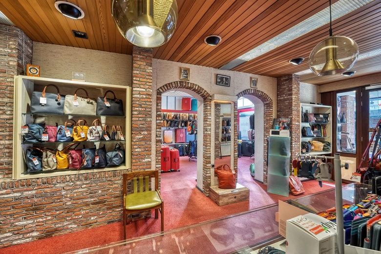 WinkelruimteaanBreestraat 118 - 120<br/> inLeiden